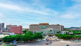 关于公开招聘工作人员的启事