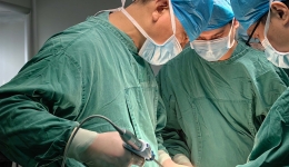 国庆手术台不停！宋武院长率队坚守，开平百姓在家门口享中山一院优质医疗资源